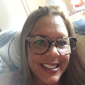 Meet your Posher, Cindy